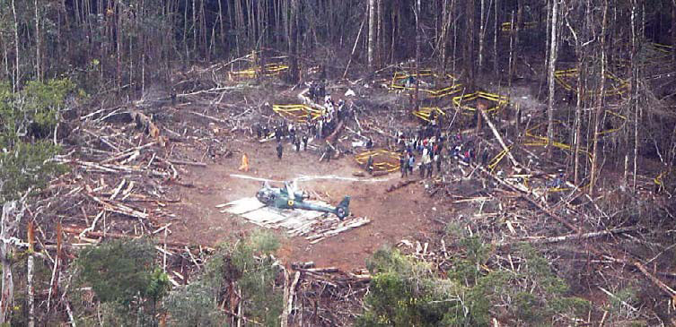 HENTET GERILJA LEDERE: En FARC-leir i Angostura, på grensen mellom Ecuador og Colombia. Foto: Dolores Ochoa/AP/Scanpix