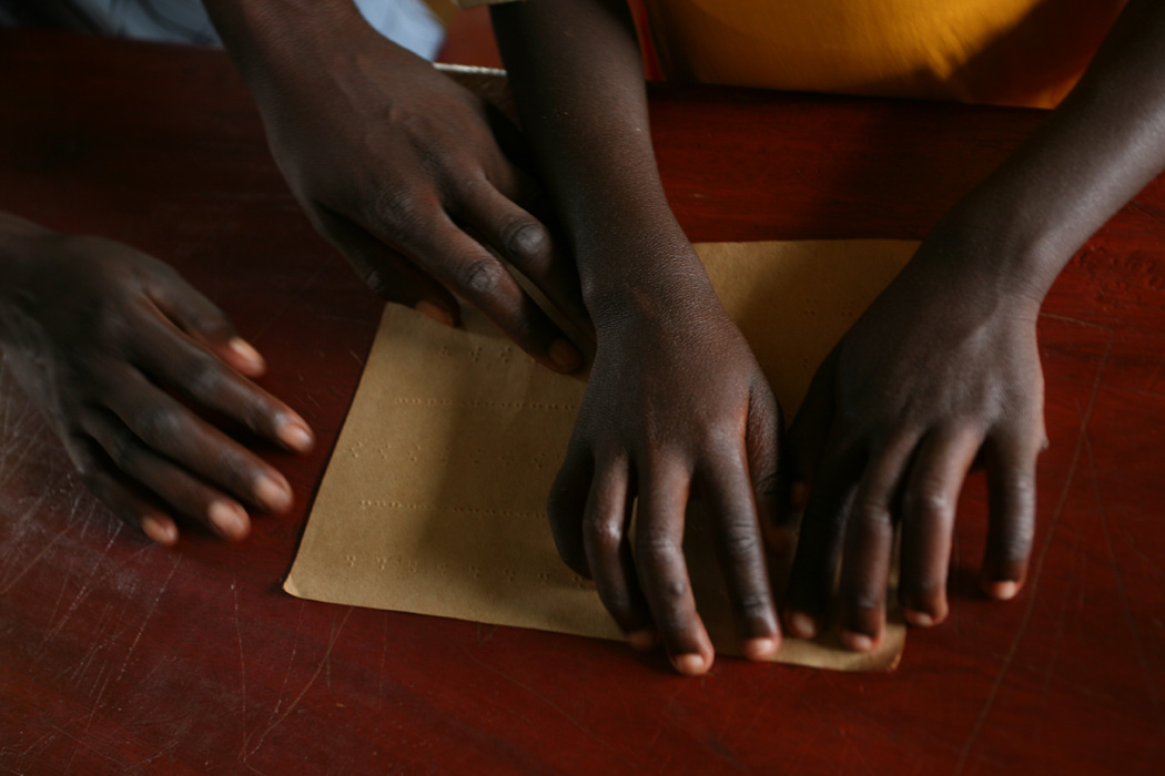 BRAILLE Salama school for the blind Mukunu Kampala Uganda foto: Glenna Gordon