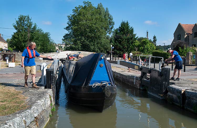 Kanalbåtferie sluse